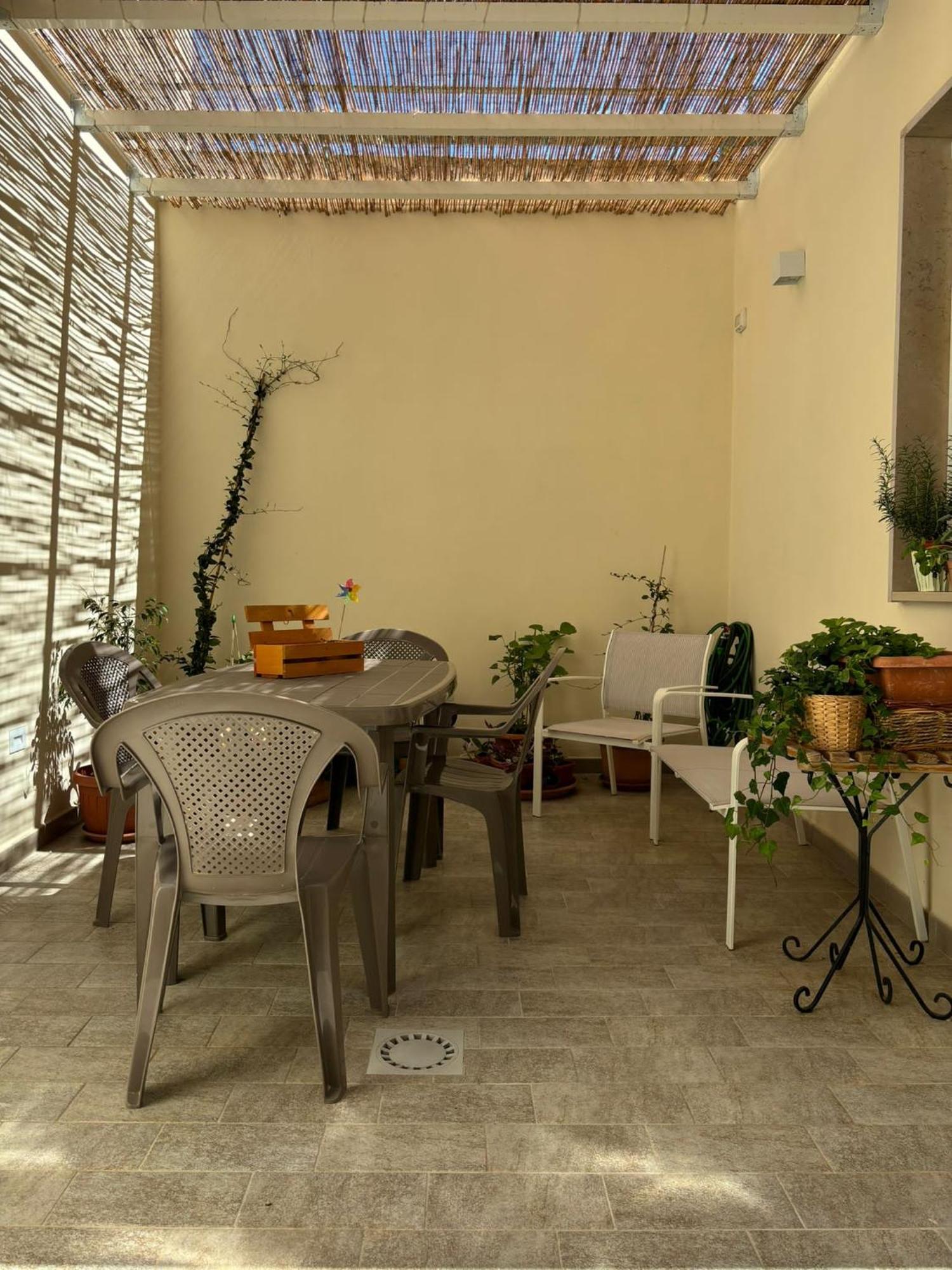 Apartament Sweet House Via Sagarriga Visconti 164 *